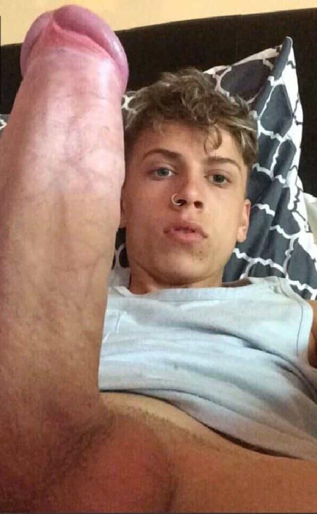 Webcam Twink Showing Hard